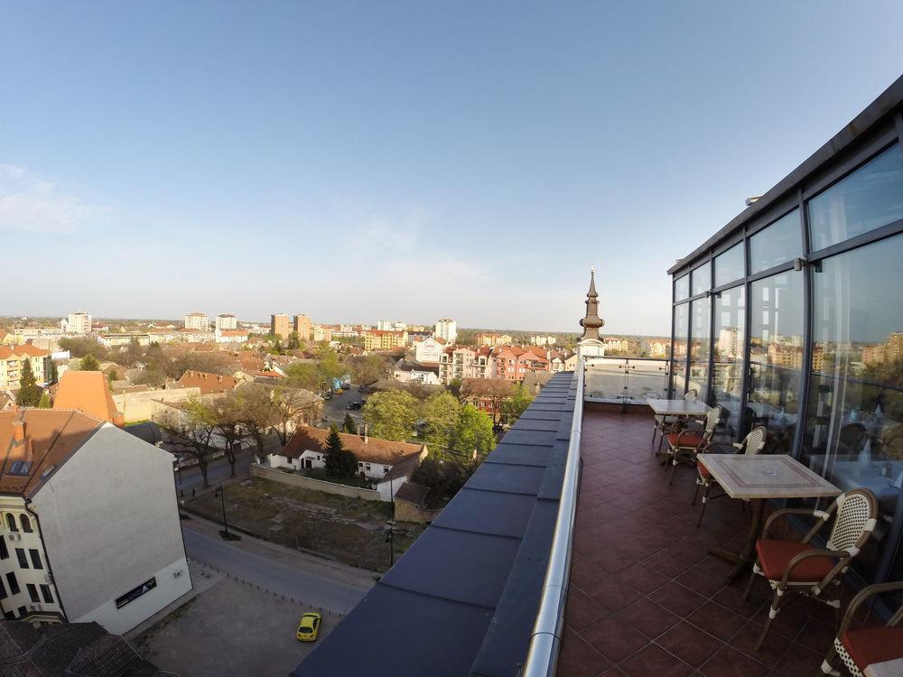 Hotel Galleria Subotica Buitenkant foto