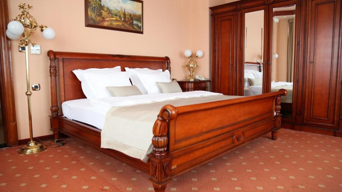 Hotel Galleria Subotica Buitenkant foto
